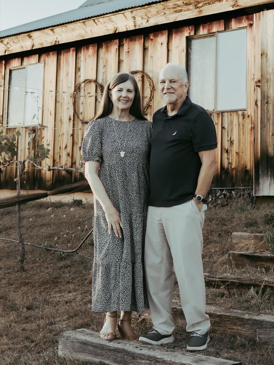 Tom and Delnora Janecek.